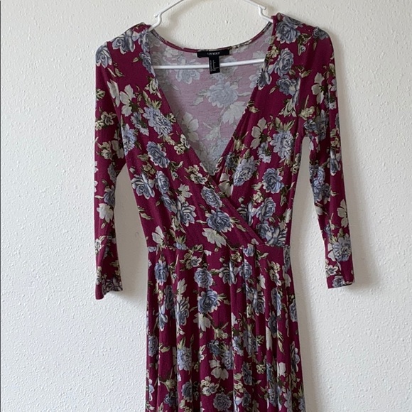 2 for $20 Women’s Floral dress - Picture 2 of 4